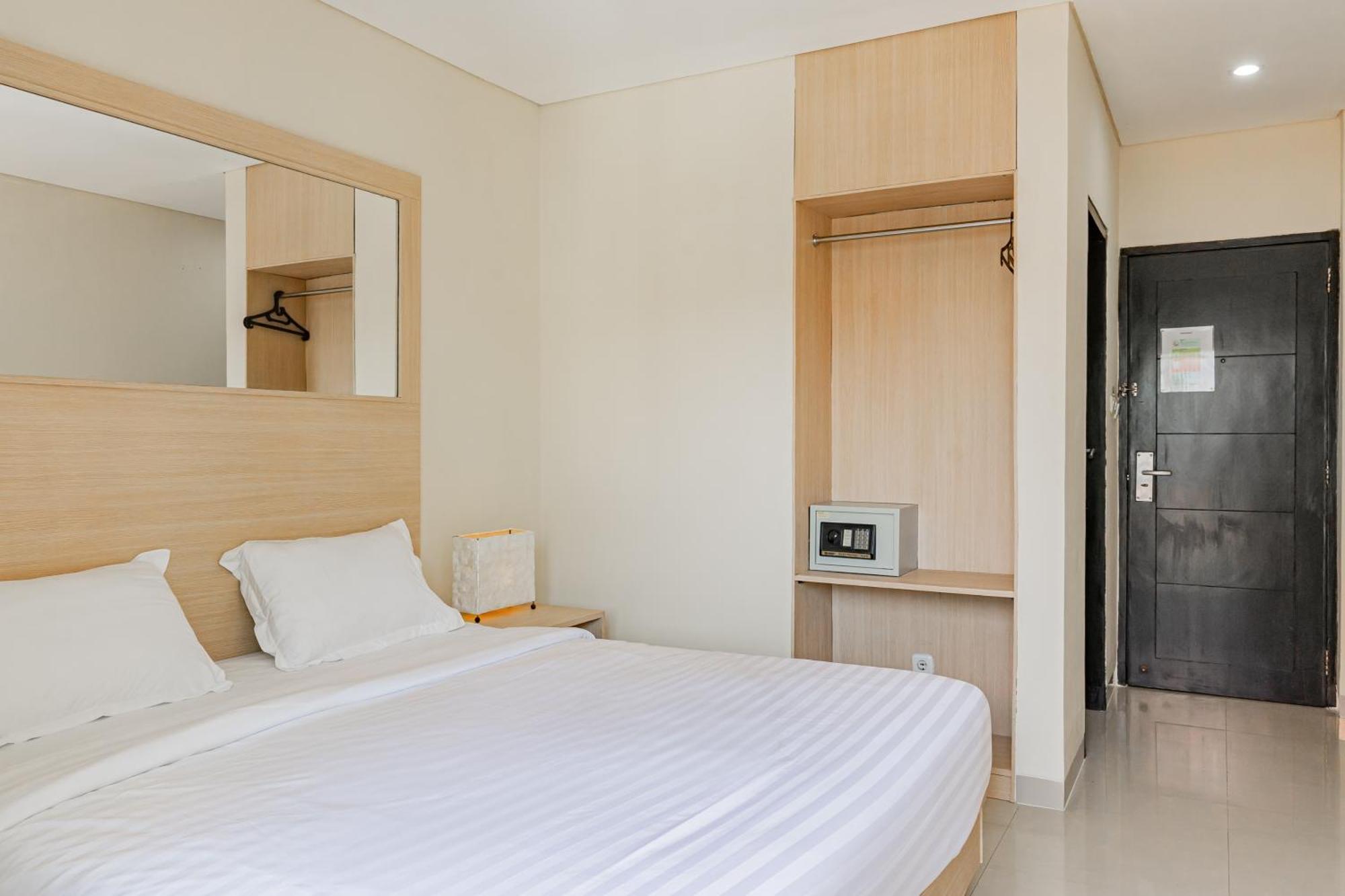 Collection O Kuta Near Airport Ngurah Rai Hotel Ngoại thất bức ảnh