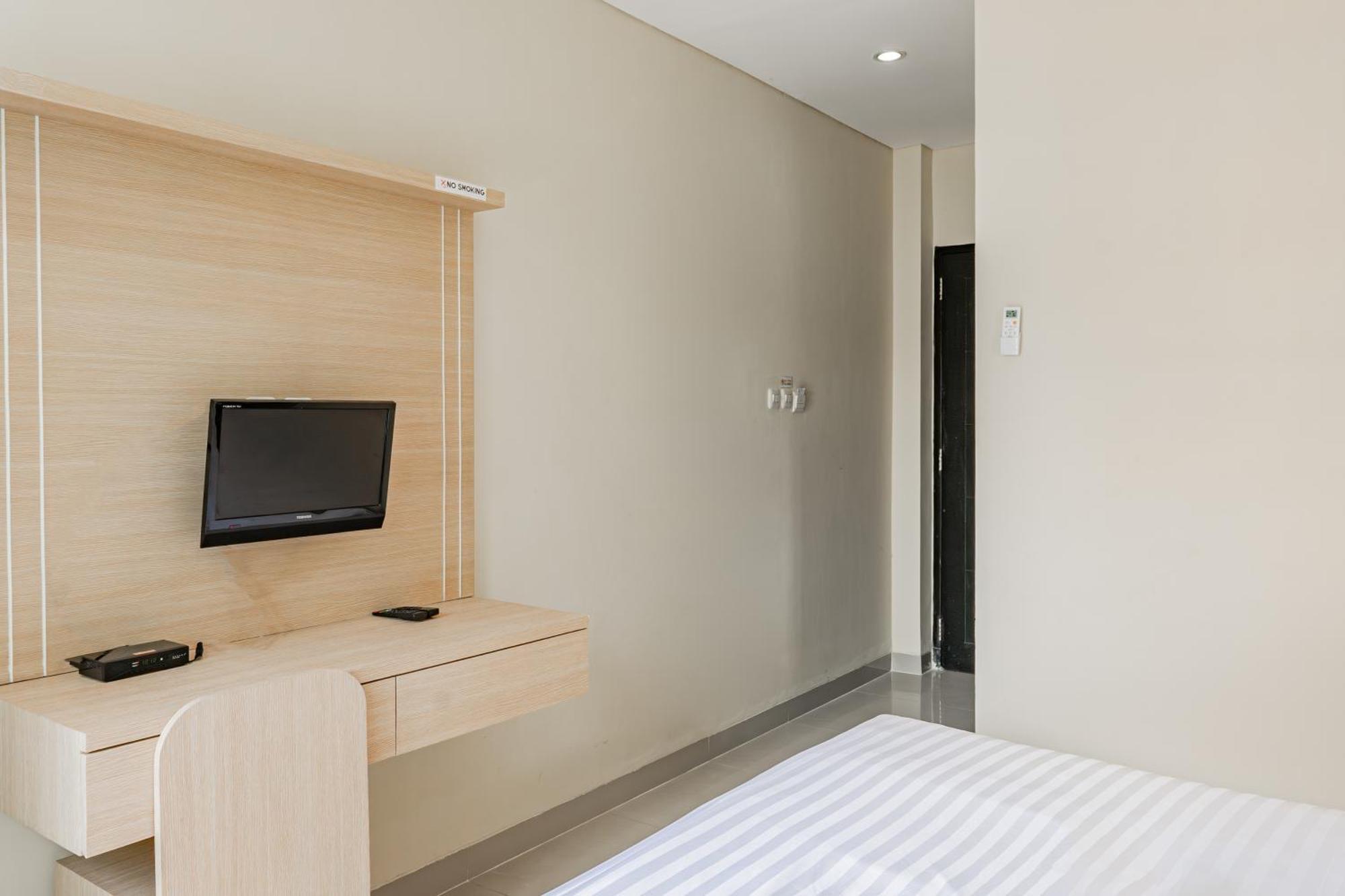 Collection O Kuta Near Airport Ngurah Rai Hotel Ngoại thất bức ảnh